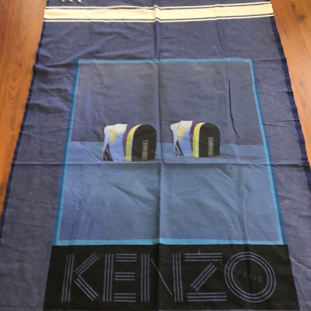 Vintage KENZO Paris Sneaker print throw Beach towel ￼